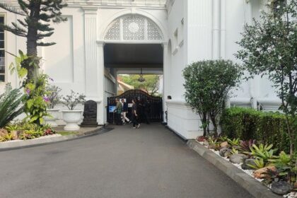 Johan Budi Temui Jokowi di Istana Sore Ini, Ada Apa?